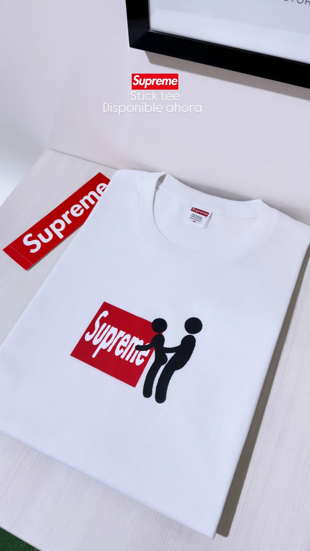 Supreme tee