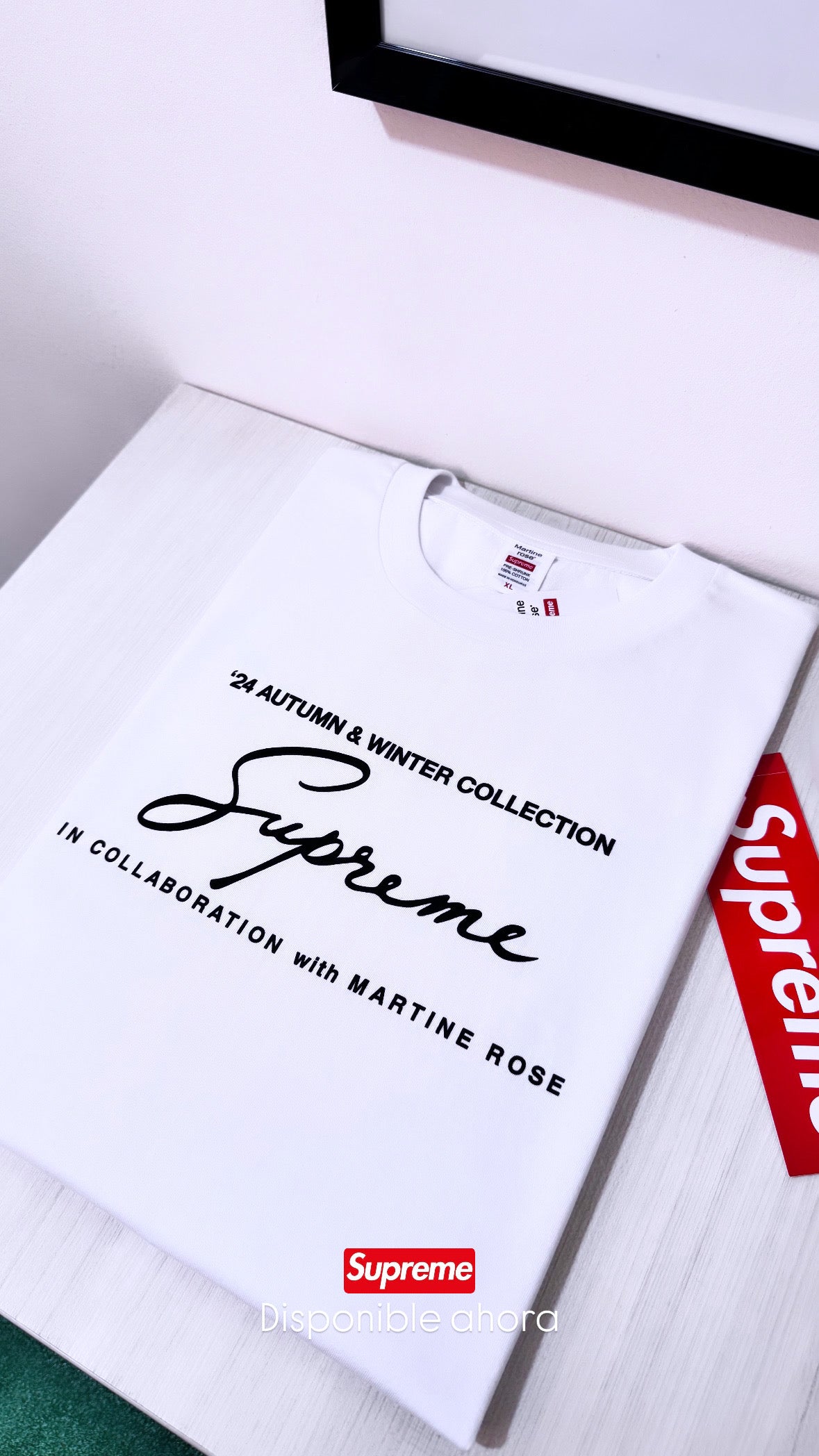 Supreme tee Martíne rose