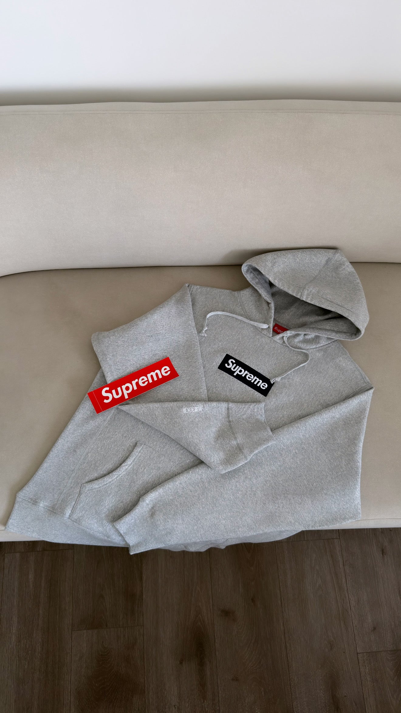 Supreme box logo 2025 (gris)