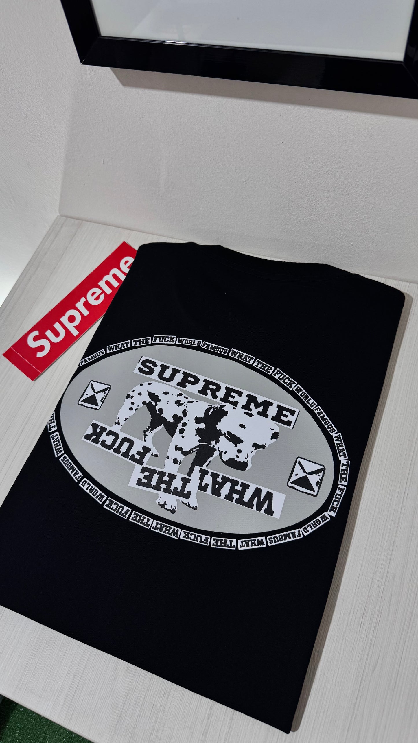 Supreme tee dalmatian