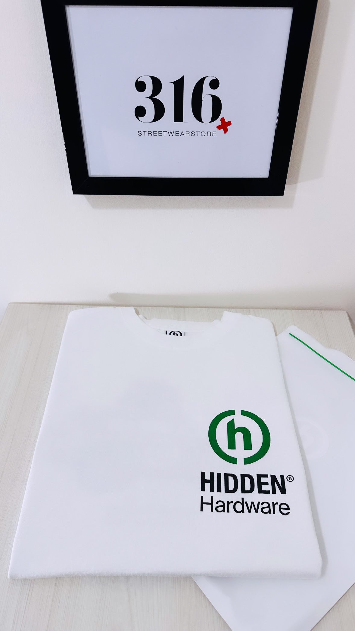 HIDDEN (Rover tee)