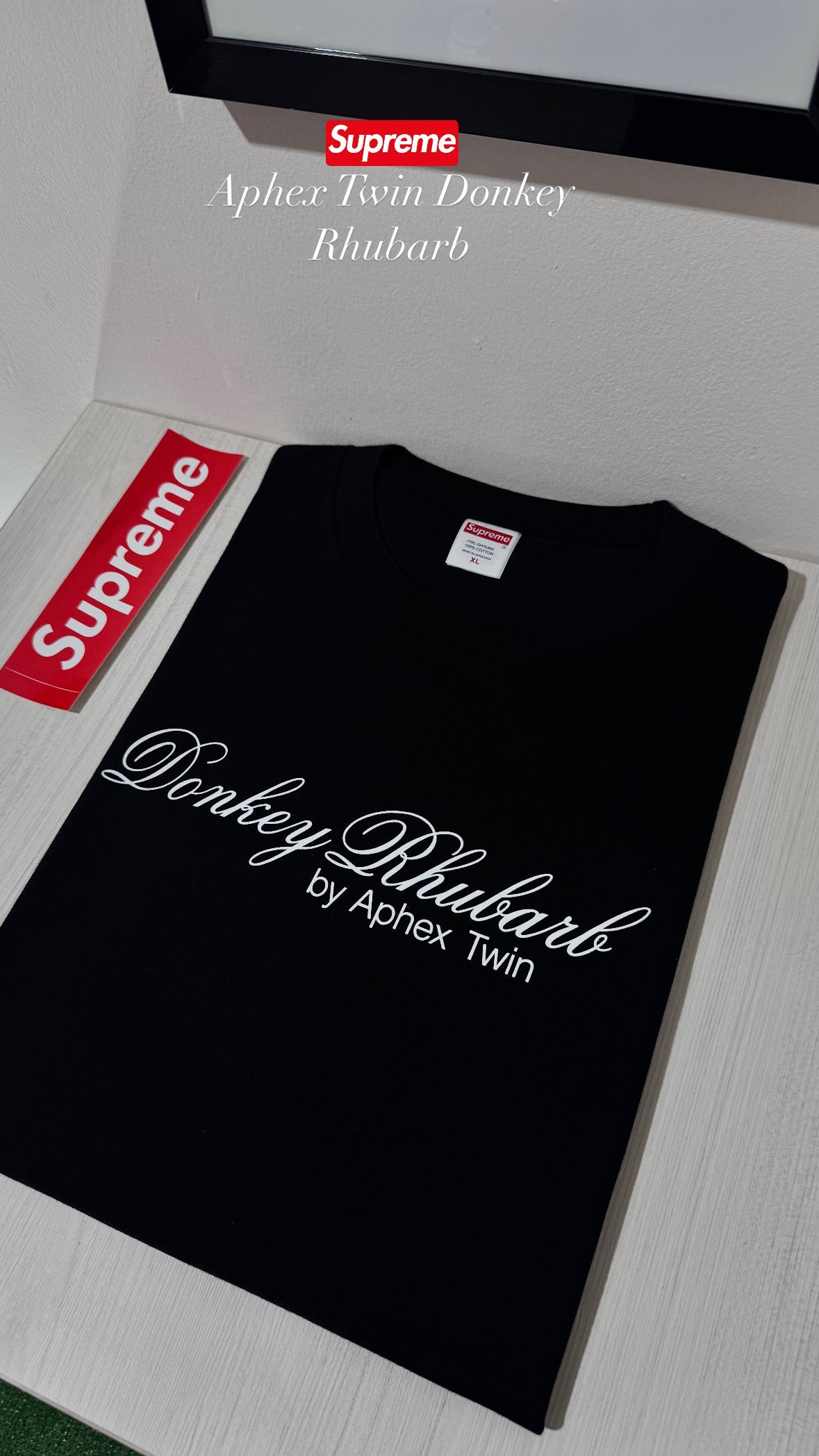 Supreme Aphex Twin Donkey Rhubarb
L/S Tee